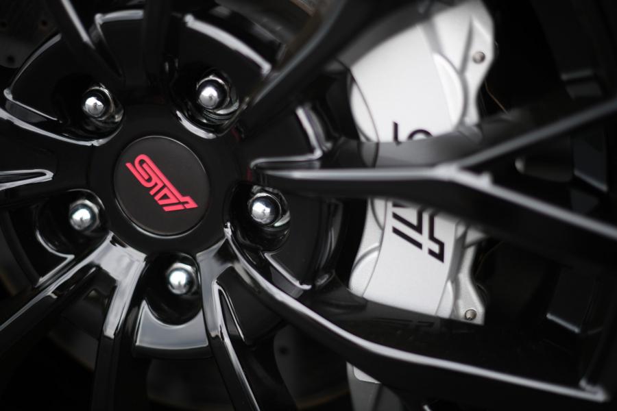 Колеса Subaru WRX STI Series.Gray 2018 года  (NA) (фото 5 из 7)